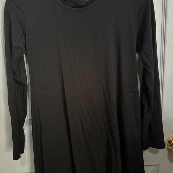Movement long sleeve with pockets. Sz small - Picture 3 of 4